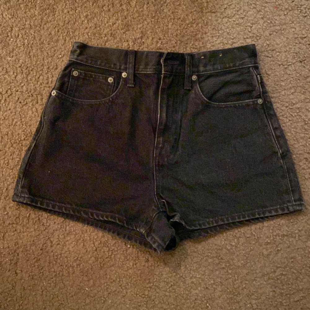 Madewell — The Momjean Short Short